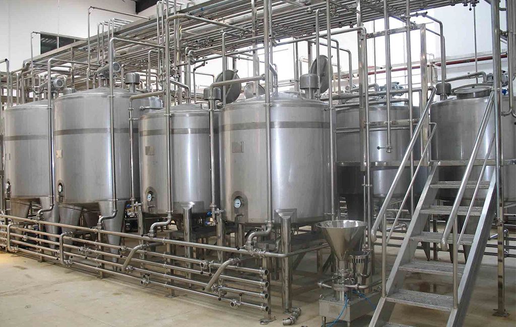 فرایند تولید و عملیات مرتبط با تولید پروتئین شیر